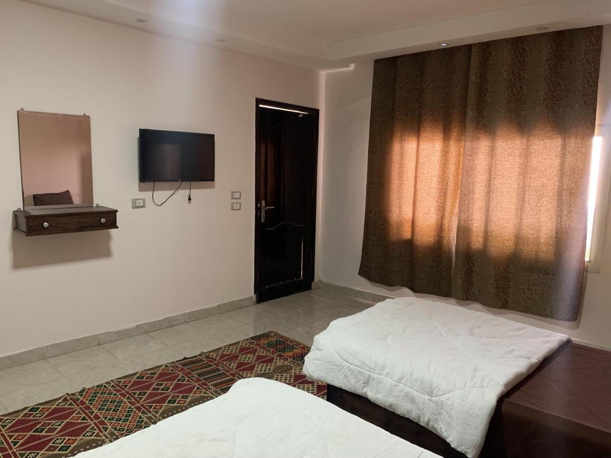 King Khufu Pyramids View Hotel Kafret el-Gabal Екстериор снимка