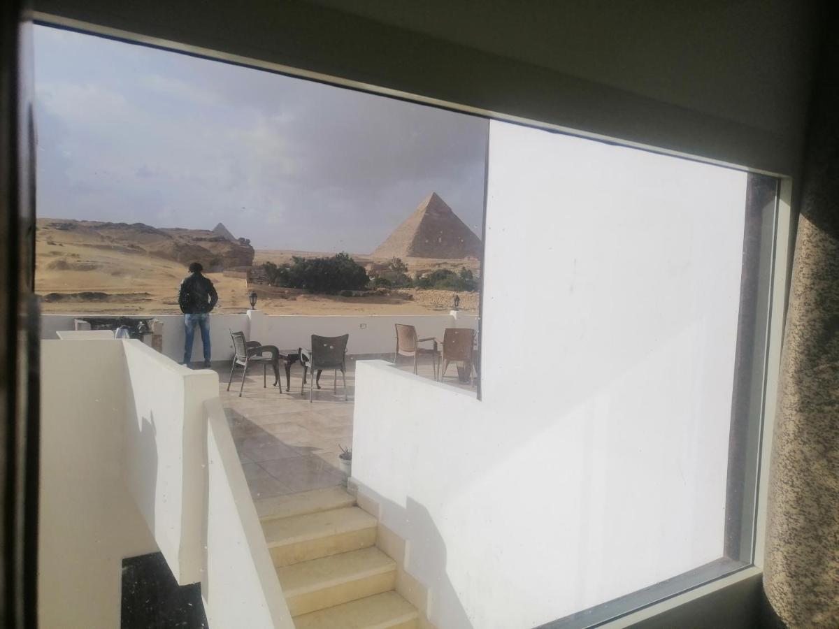 King Khufu Pyramids View Hotel Kafret el-Gabal Стая снимка