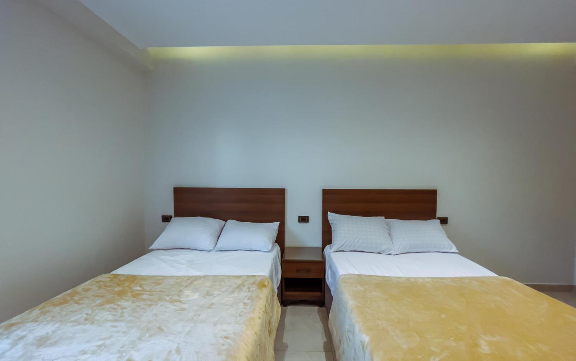 King Khufu Pyramids View Hotel Kafret el-Gabal Стая снимка