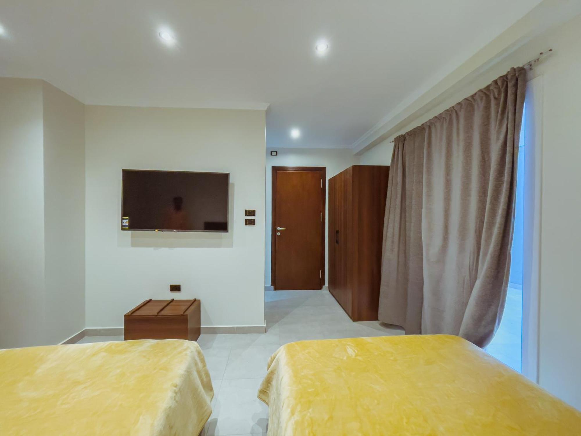 King Khufu Pyramids View Hotel Kafret el-Gabal Стая снимка